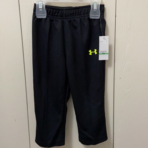 Under Armour Long Sleeved Tee and Pants Set - Picture 5 of 8